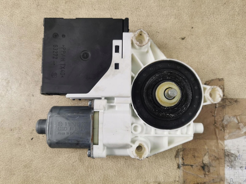 1k0959793g 5m1837401d моторчик скло лівий передні  модуль vw golf v plus b144 Оригінал