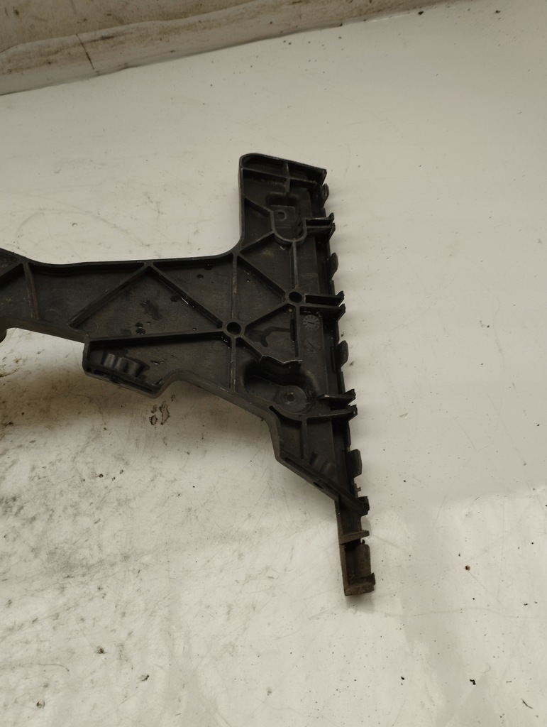 фото №11, Audi q5 8r направляющая бампера правый задняя 8r0807454c