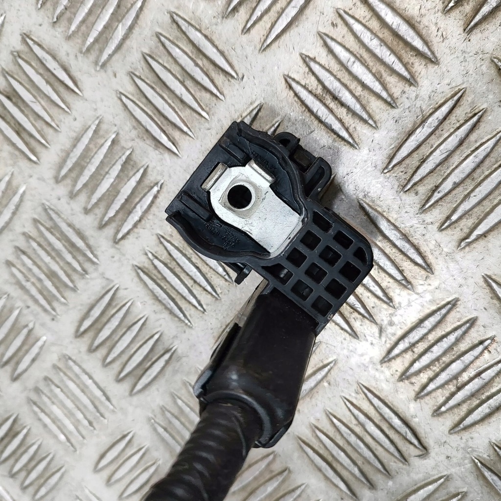 фото №5, Hyundai ioniq 2022 plus / клемма / шланг аккумулятор