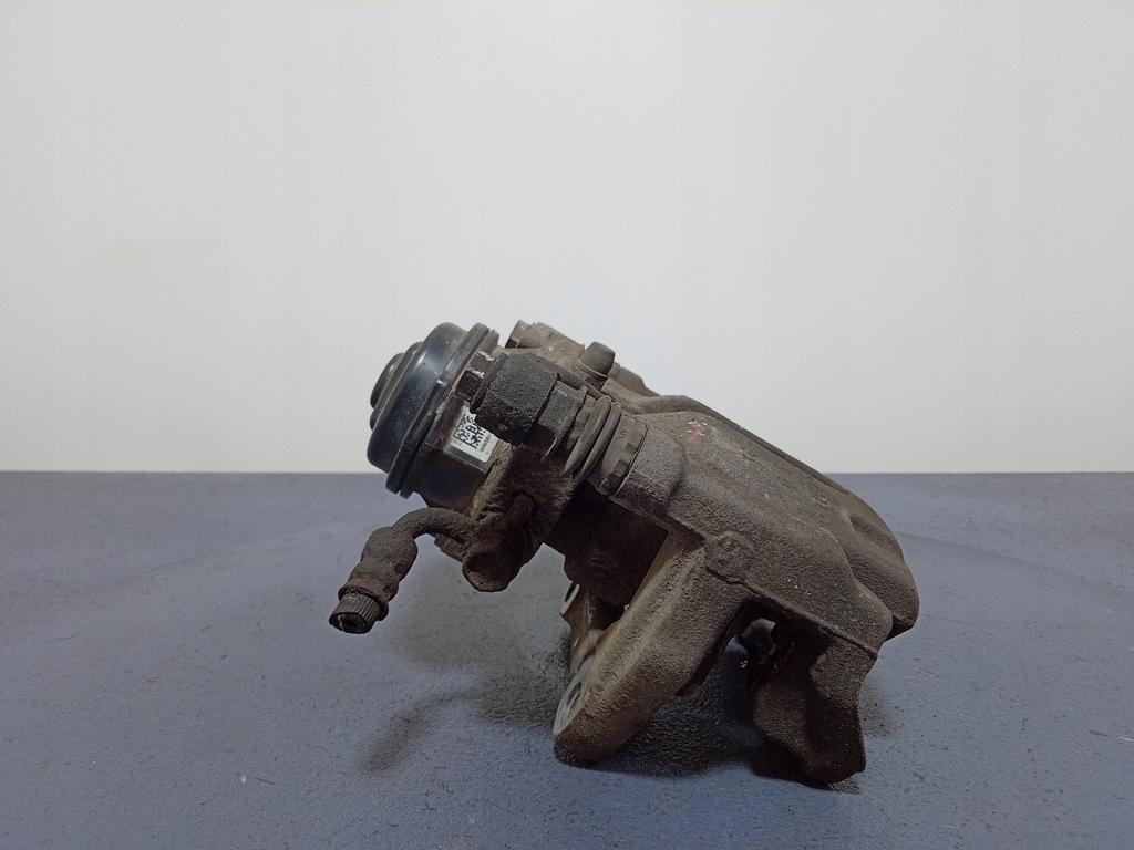 фото №4, Honda hr-v ii 1.5b суппорт задняя левый скоба