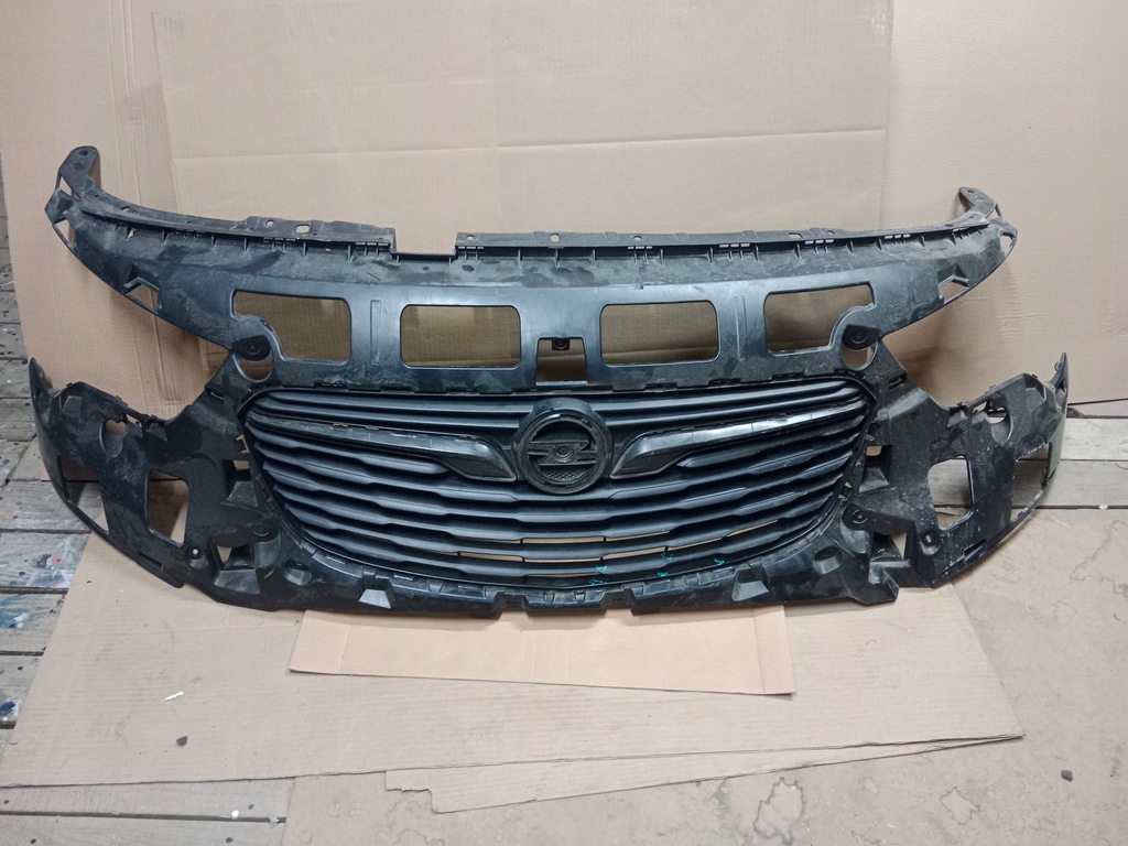 фото №1, Решітка радіатора решітка радіатора opel combo e 9816859580