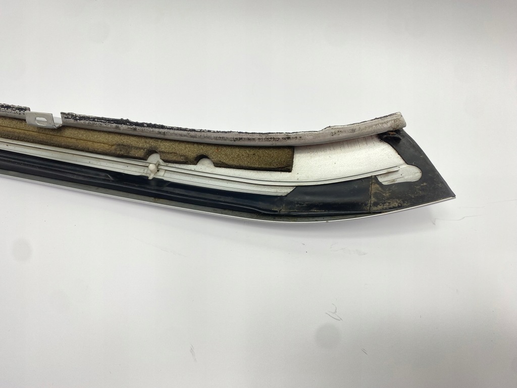 Молдинг захист накладка зовнішня ліва стійка a mercedes w140 1406980189 Ціна