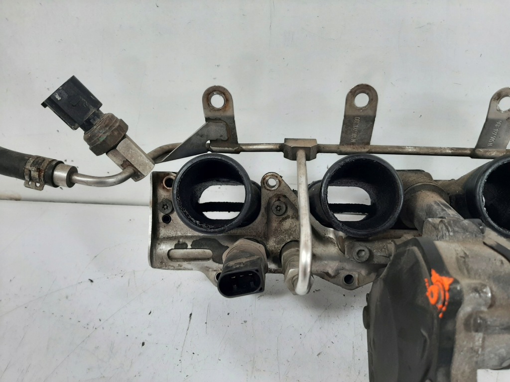 Seat altea 2.0fsi 06r молдинг впрыскная регулятор крышка 06d133340 06d133209t с Разборки