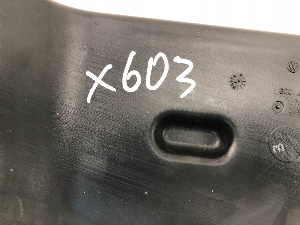 фото №7, Vw golf vii канал впуск воздуха 5q0819805