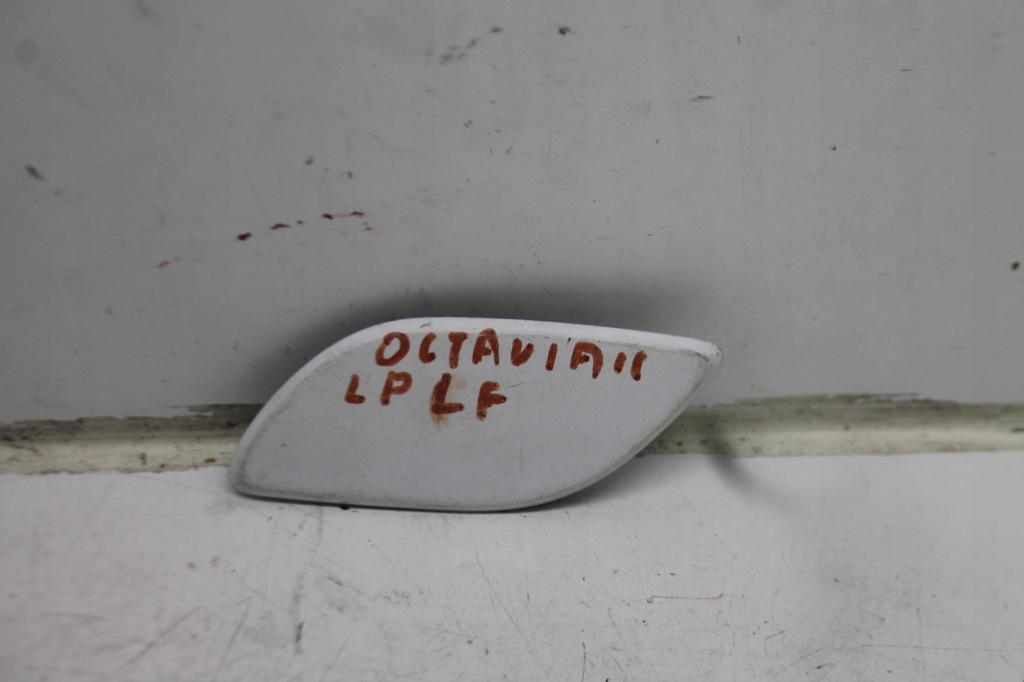 фото №1, Заглушка распылителя левый перед 1z0955109a skoda octavia