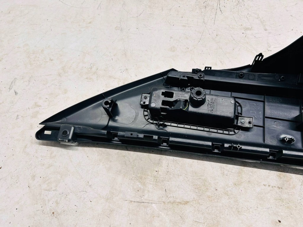 фото №12, Corolla e21 kombi обшивка багажника góra правый правая bez led obtarty