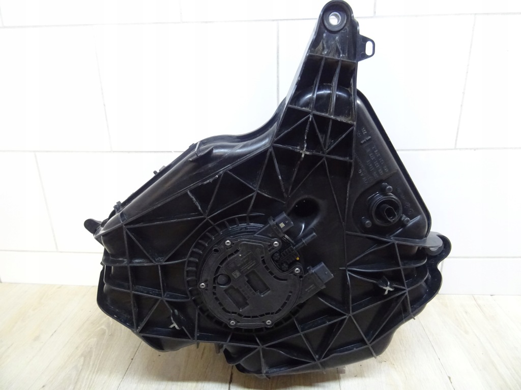 Audi a6 c8 4k0 бак adblue 4k0131878k llu Зі Шроту