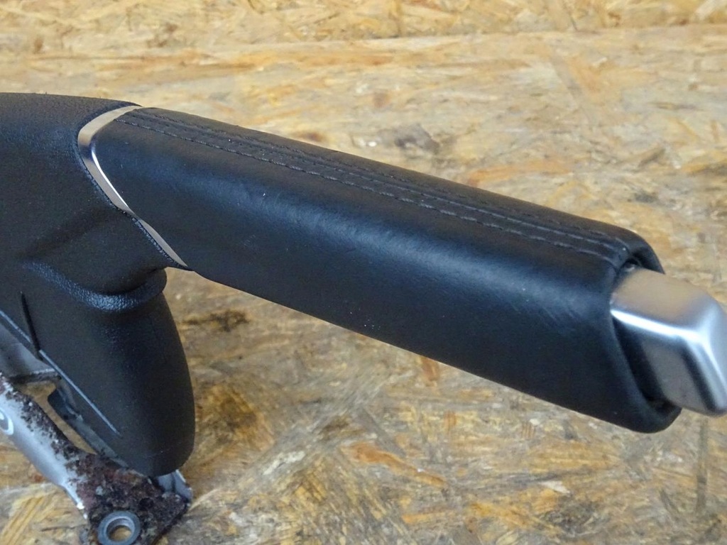 фото №10, Audi a1 82a gb рычаг тормоз ручной 82a711463