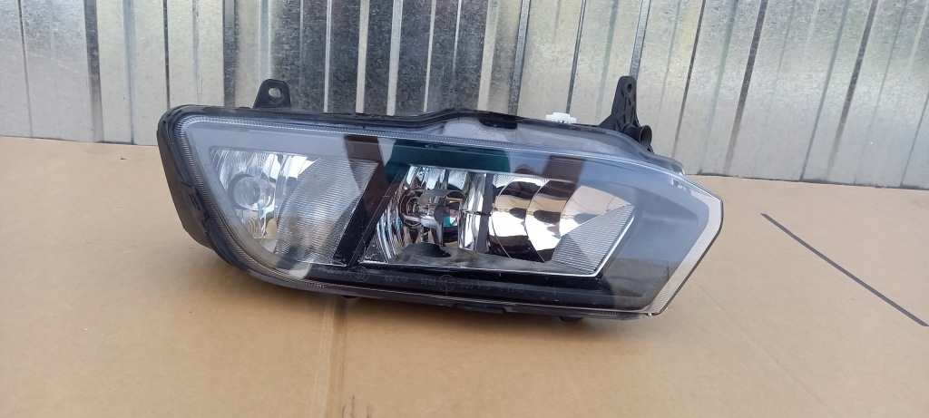 фото №1, Vw polo v lift левый противотуманная фара 2 лампочка