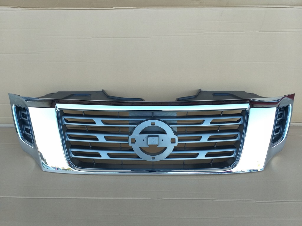 фото №1, Nissan navara np300 решётка радиатора решётка радиатора