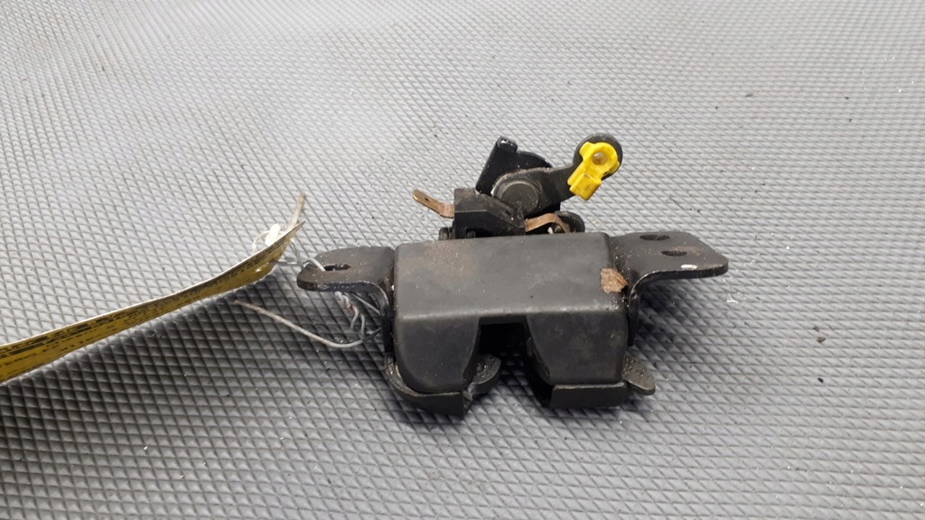 фото №6, Замок задний крышки hyundai atos 03r