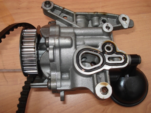 Насос оливи opel astra k mokka 1.2 turbo lih f12shl масляна 25204140 маслоприймач Недорого