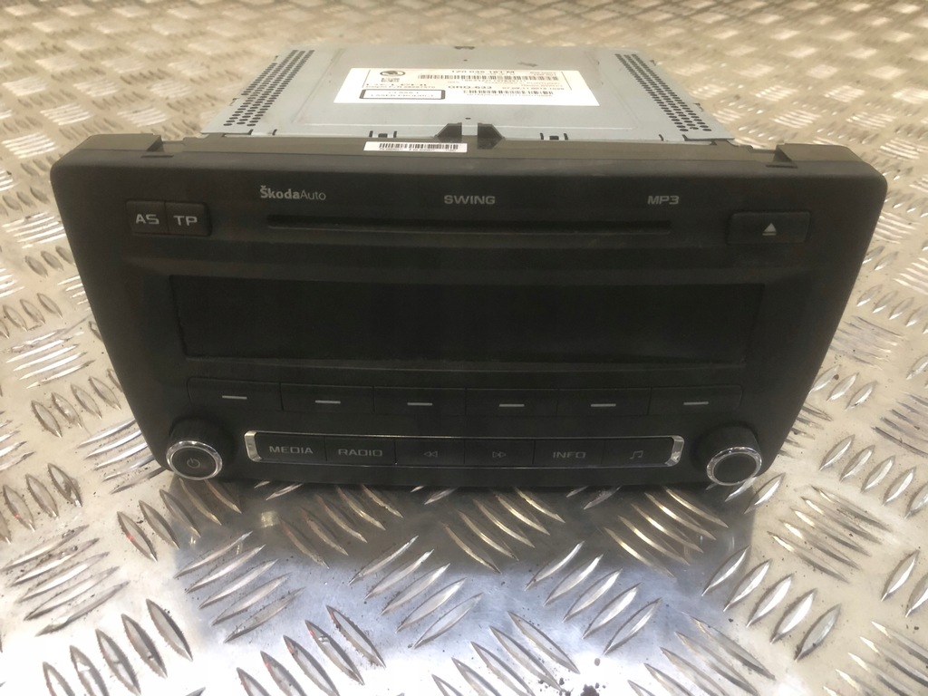 фото №1, Skoda octavia ii lift радіо 1z0035161m