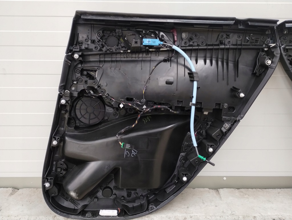 фото №8, Оббивка обшивка двері задня правий лівий bmw x6 g06