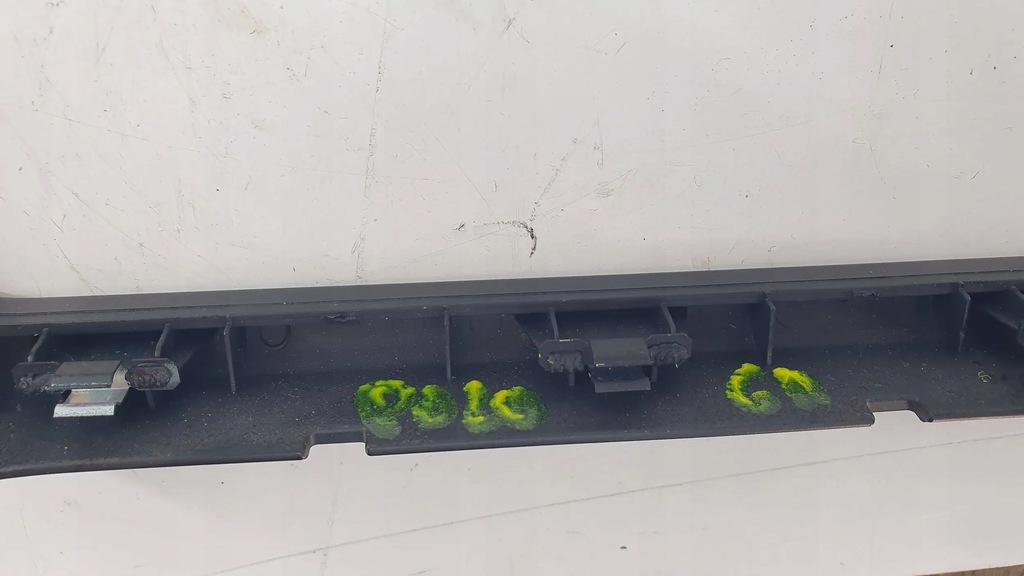 фото №6, Volkswagen polo v 6r 09- 6r0858069e рамка радио консоли центральной панели