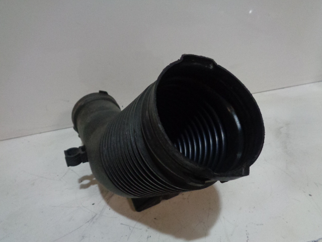 фото №6, Труба всасывающая резонатор a8 d3 3,2 fsi 06e129627t