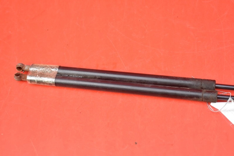 фото №5, Привід амортизатори кришки bmw e46 kombi lift 01-06