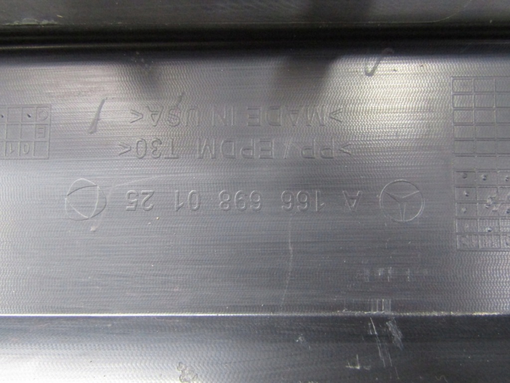 Молдинг порог левая mercedes ml 166 10-15 gle 15- Цена