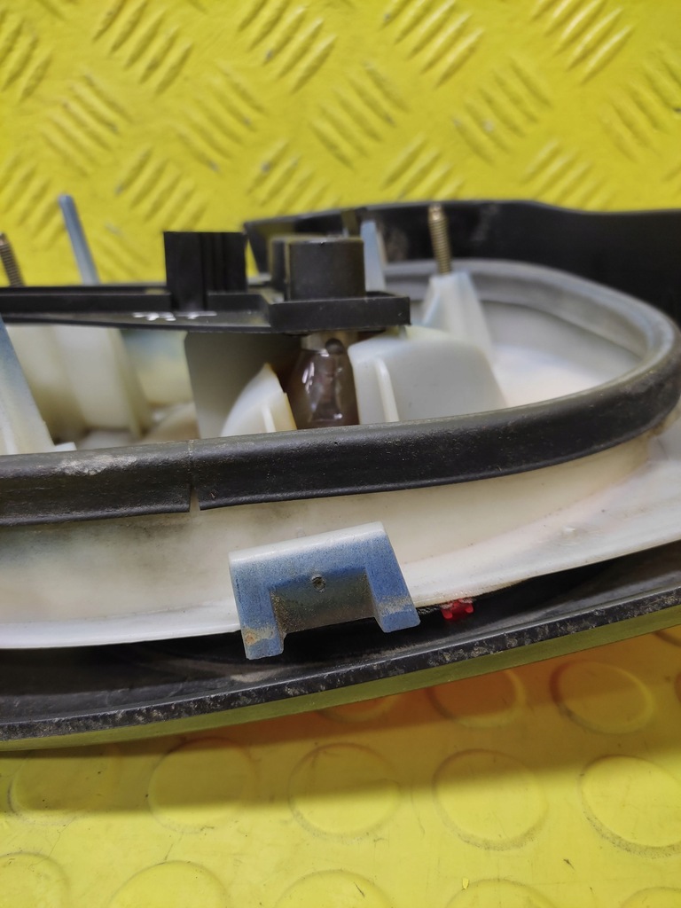 фото №5, Renault megane coupe лампа правый задняя