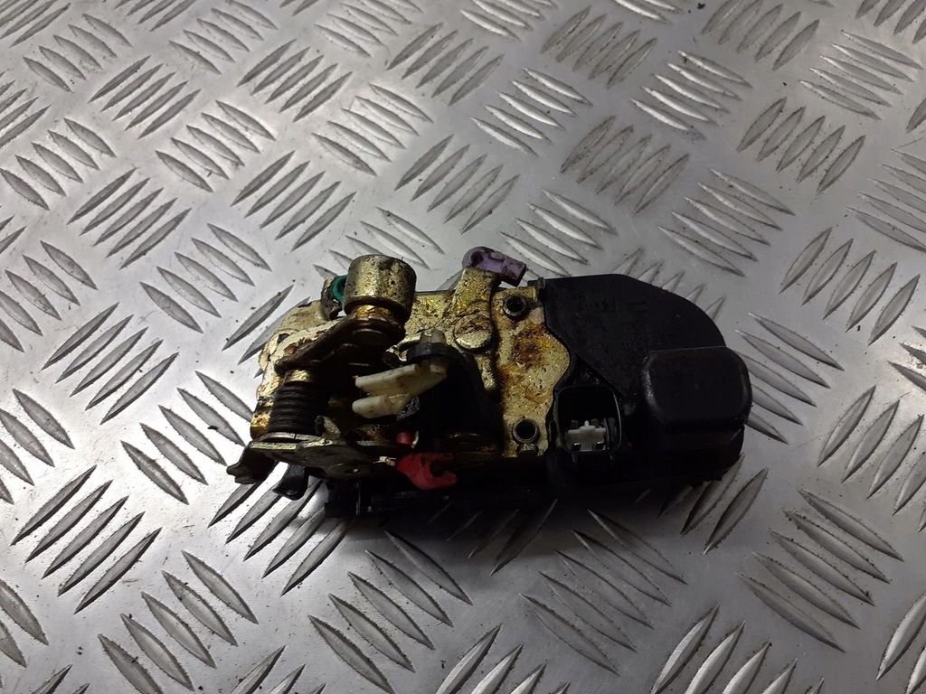 фото №1, Замок дверь центральный правый перед pt cruiser