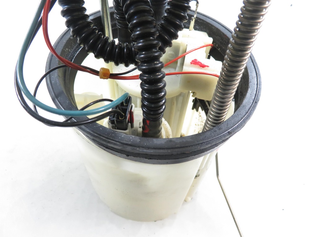 фото №8, Насос топлива nissan almera n16 1.5 0580314053