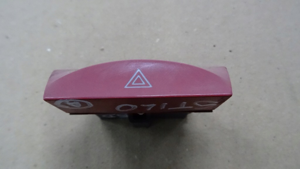 фото №1, Stilo i 1 1.6 переключатель аварийный