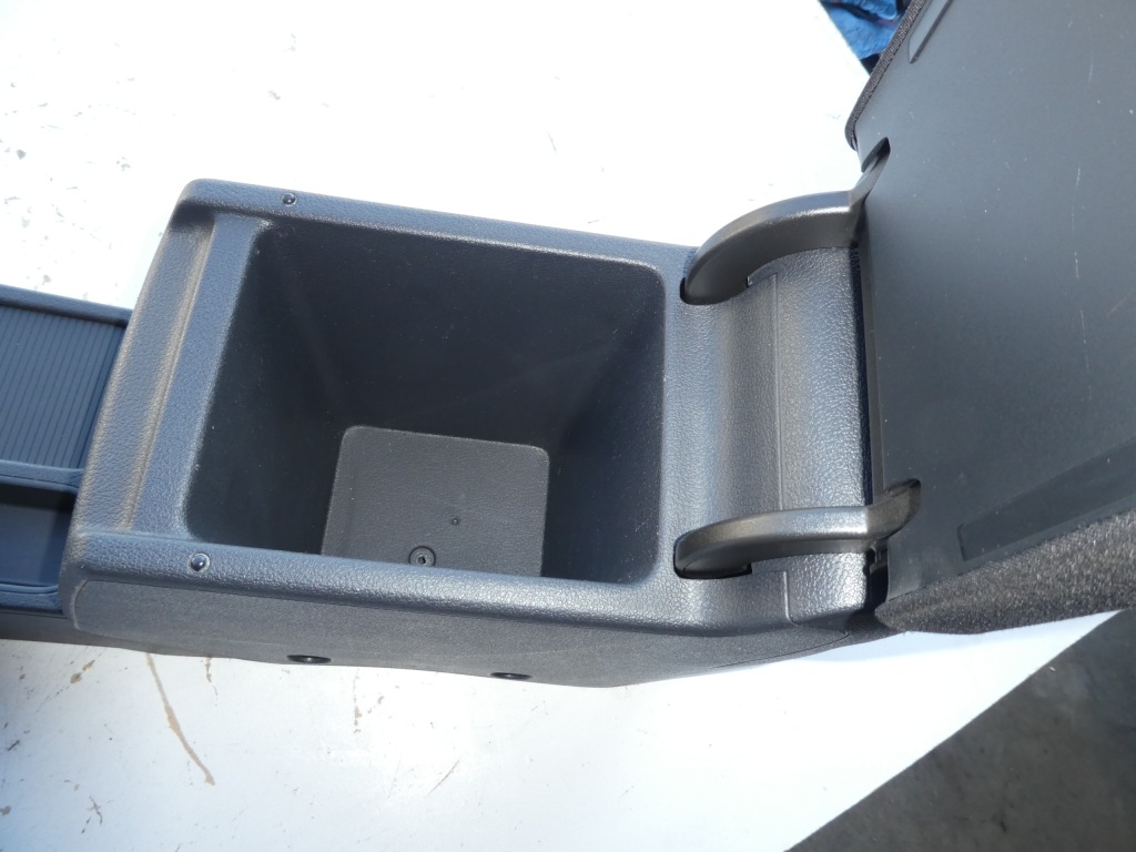 фото №8, Туннель средний подлокотник vw tiguan 5n0862535