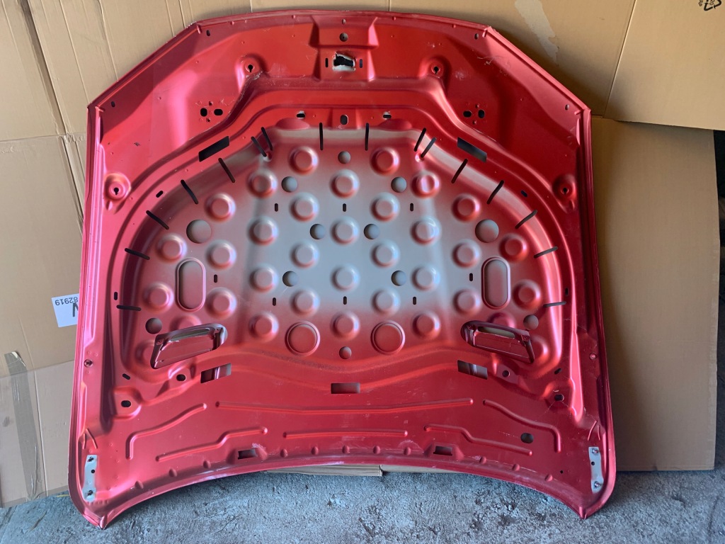 Капот maserati levante trofeo пошкоджена Київ