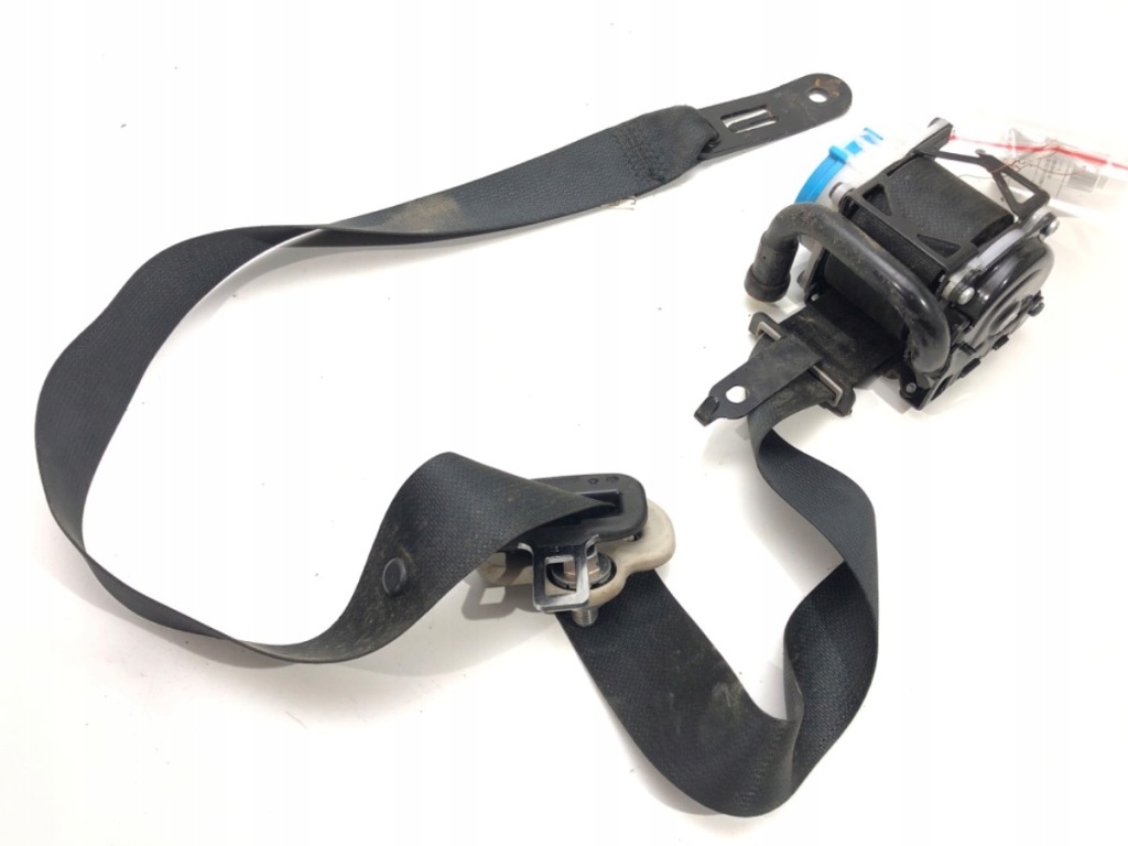 Купить Ремень безопасности правый  перед mazda cx-5 11-17