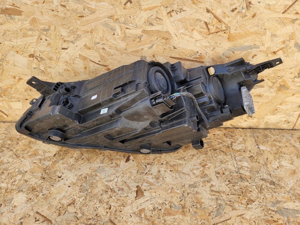 Фара ford kuga mk3 правый  перед full led lv4b-13e014-cd с Разборки