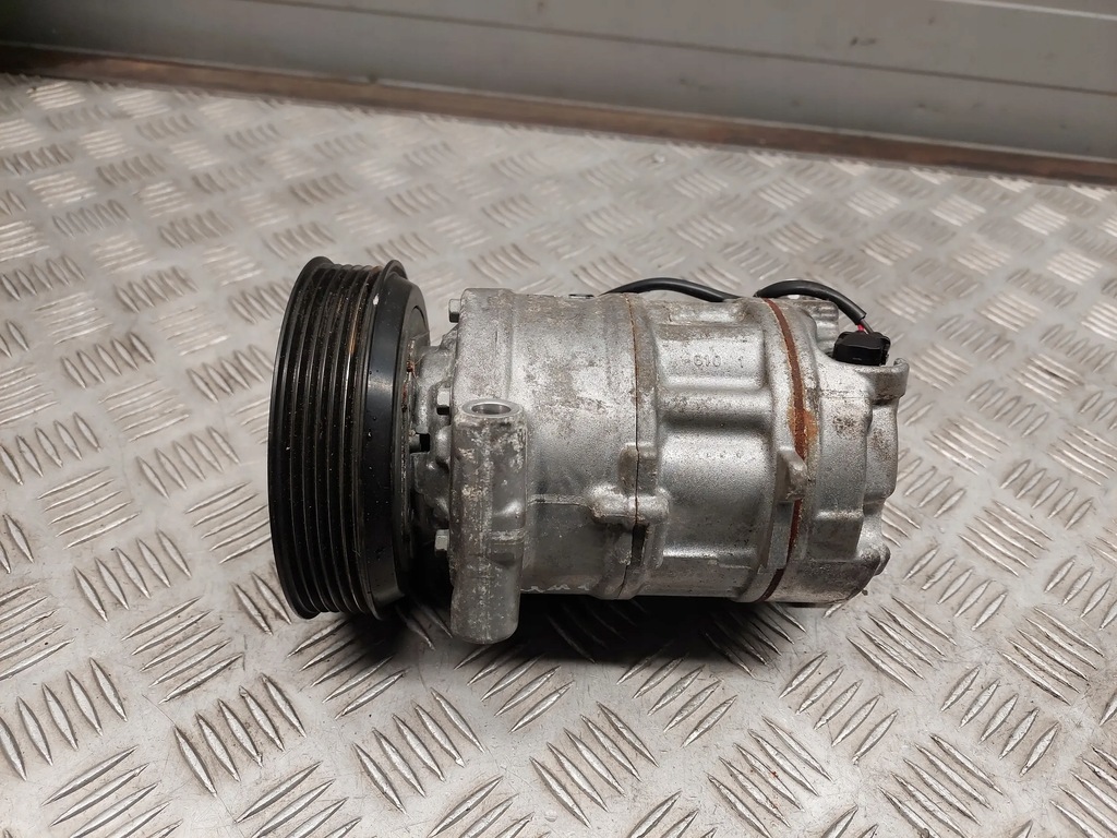 фото №6, Audi q7 4m 4m0820803m с передний компрессоры кондиционера