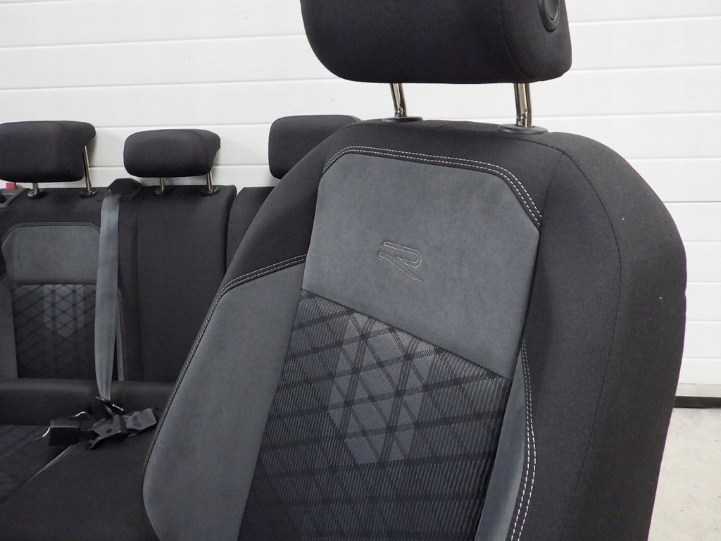 фото №8, Vw taigo r-line 2022 сиденья сиденье заднее сиденье uk