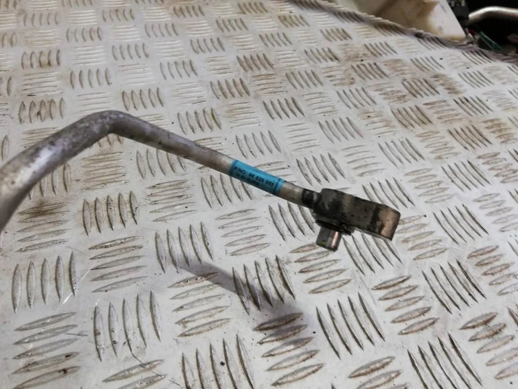 фото №3, Chevrolet captiva 2.4 шланг трубка кондиционера