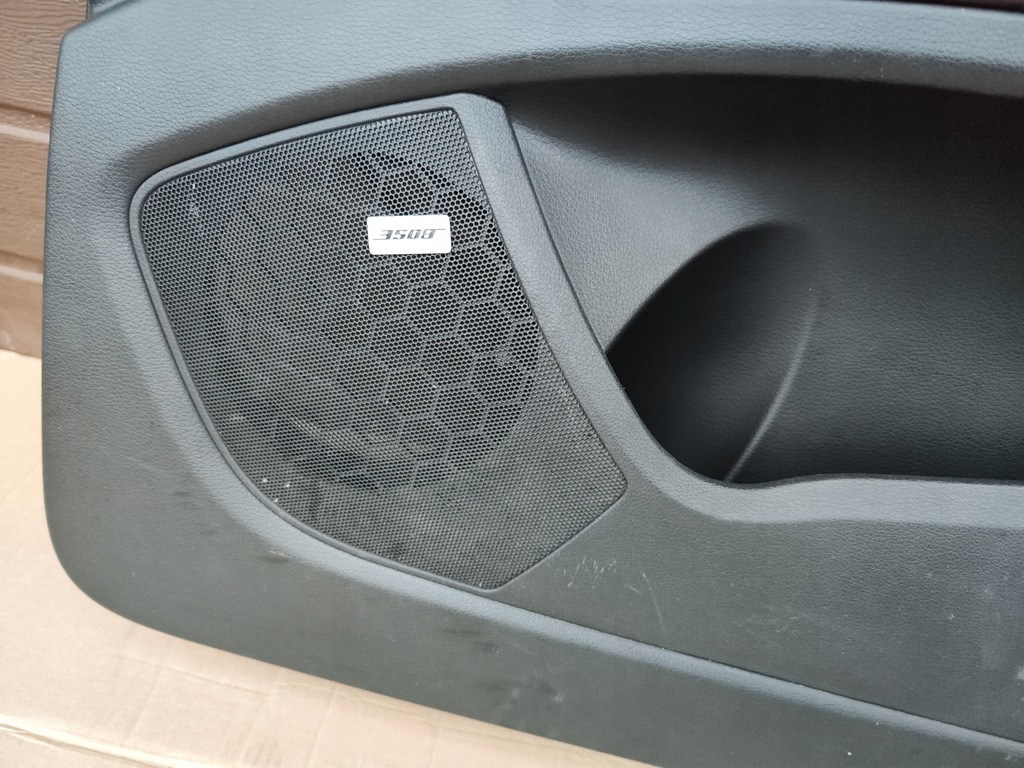 фото №7, Обшивка дверь правый перед audi q7 4l alcantara