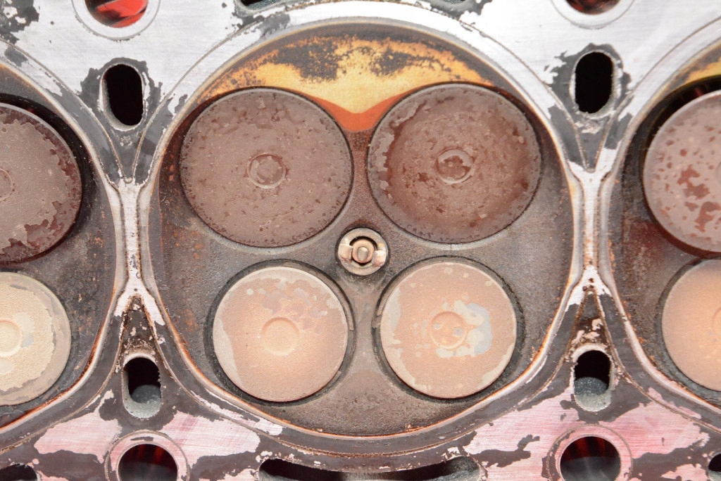 Головка двигуна suzuki gsxr 1000 k7 185 km 07- Оригінал