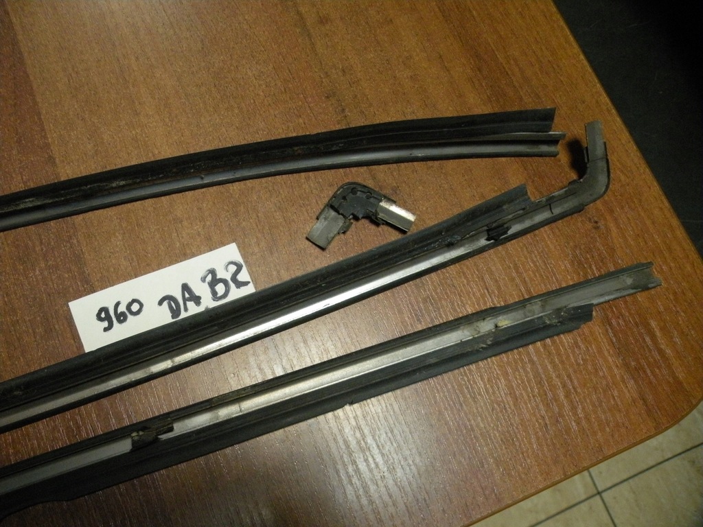 фото №8, Volvo 960 s90 v90 94-98 рамка молдинг скло лобове