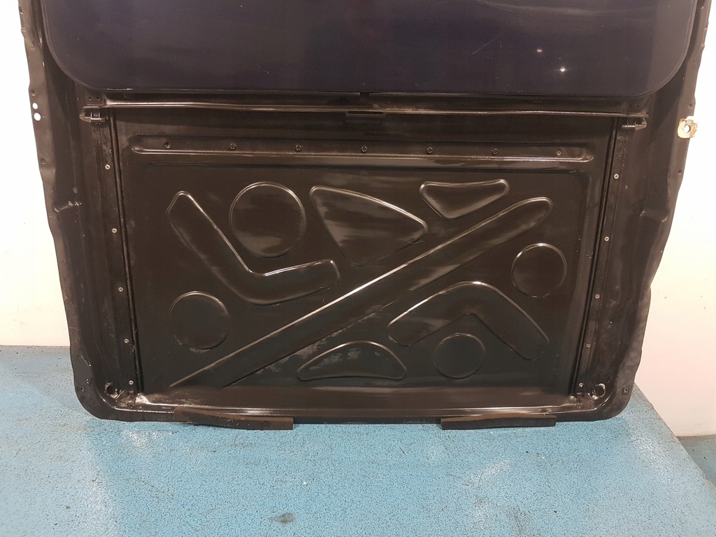 фото №5, Audi a8 d2 люк