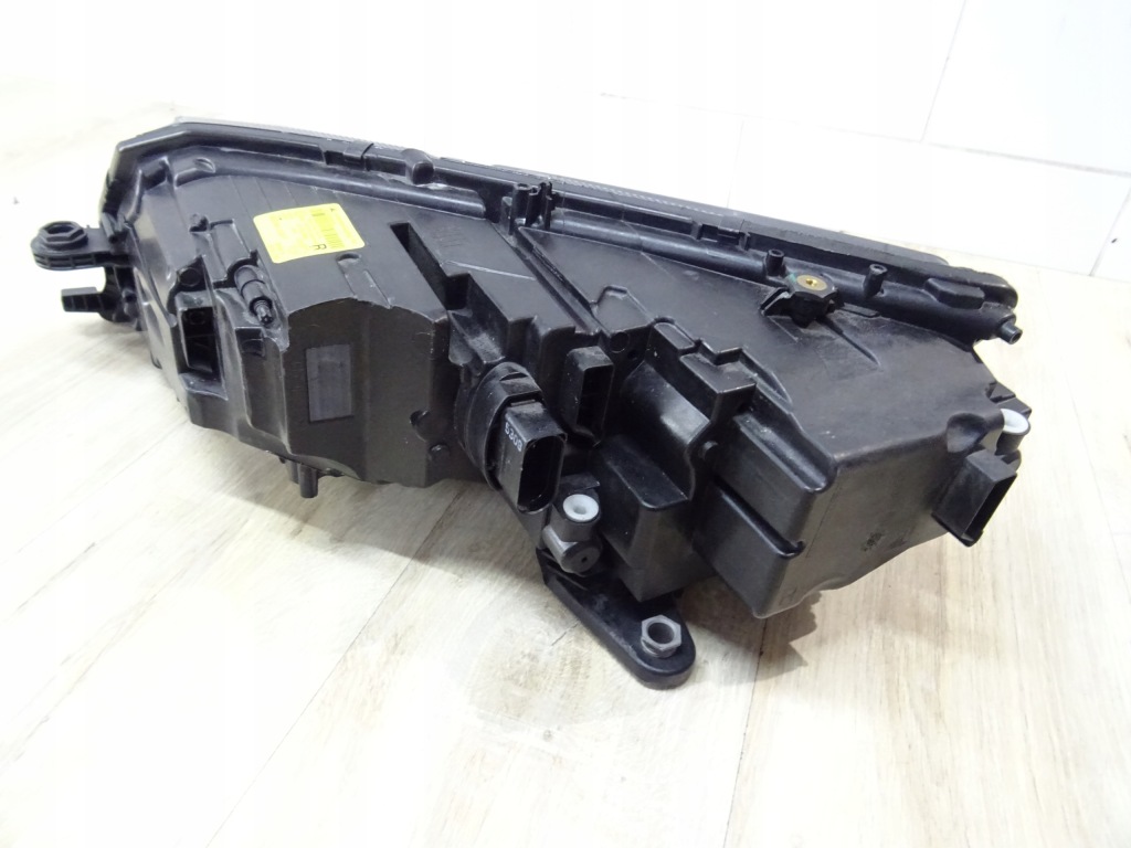 Skoda octavia 3 рестайлинг  фара led правый  5e2941018f llu Киев