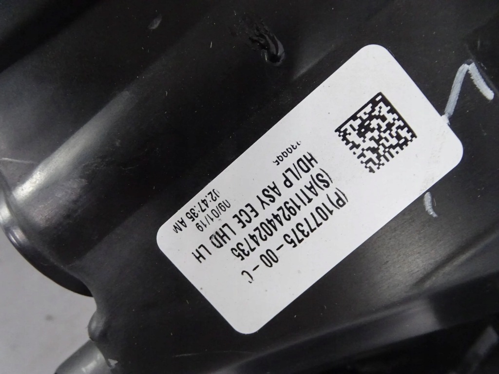 Фара перед передняя левая tesla 3 full led с Разборки