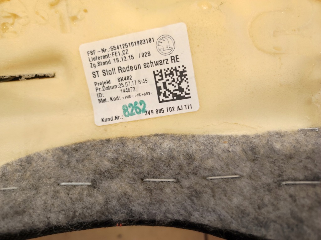 фото №8, Обшивка шторка безпеки подушка сидіння задня задня права superb iii 3 kombi