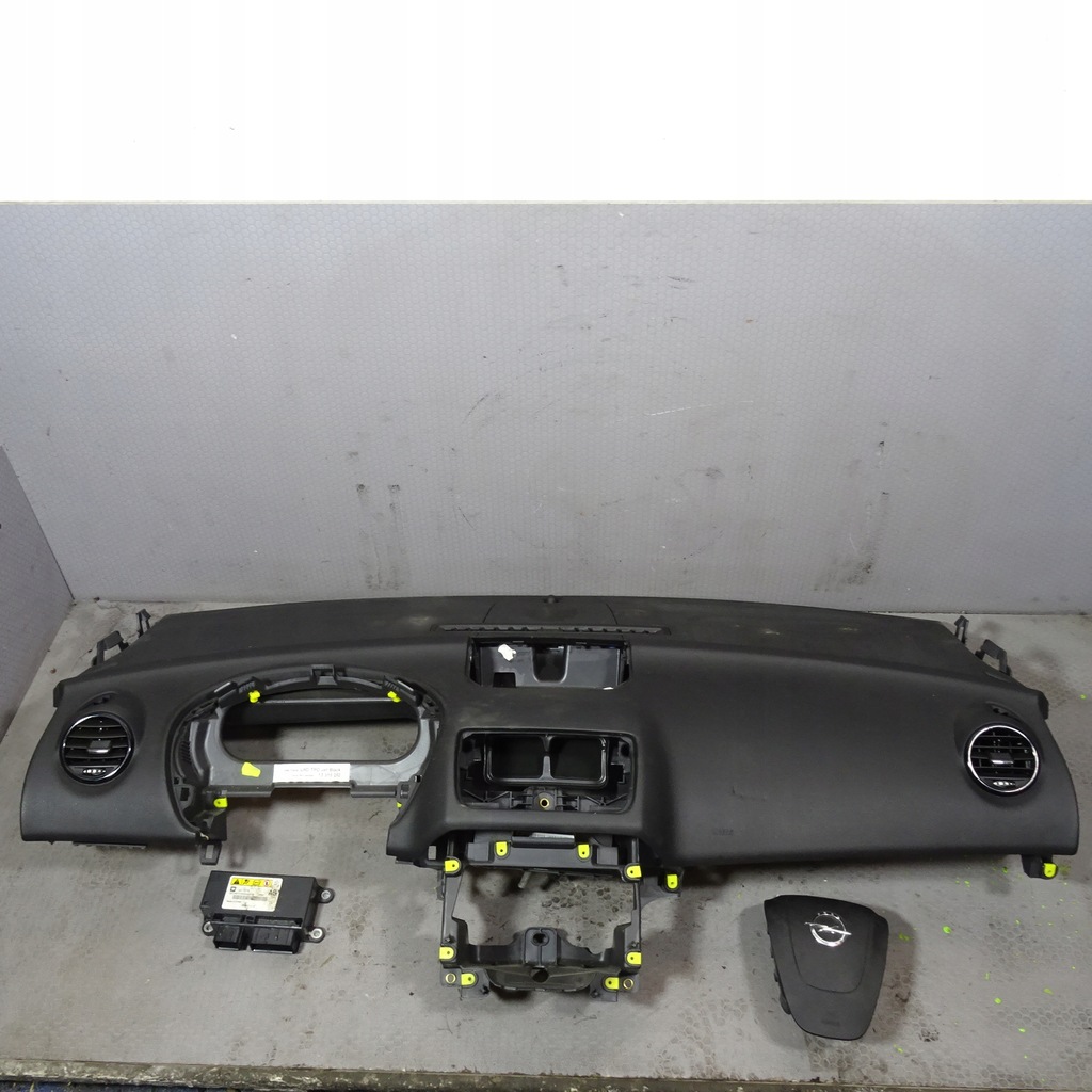 фото №1, Opel meriva b консоль приборная панель приборная панель подушка безопасности