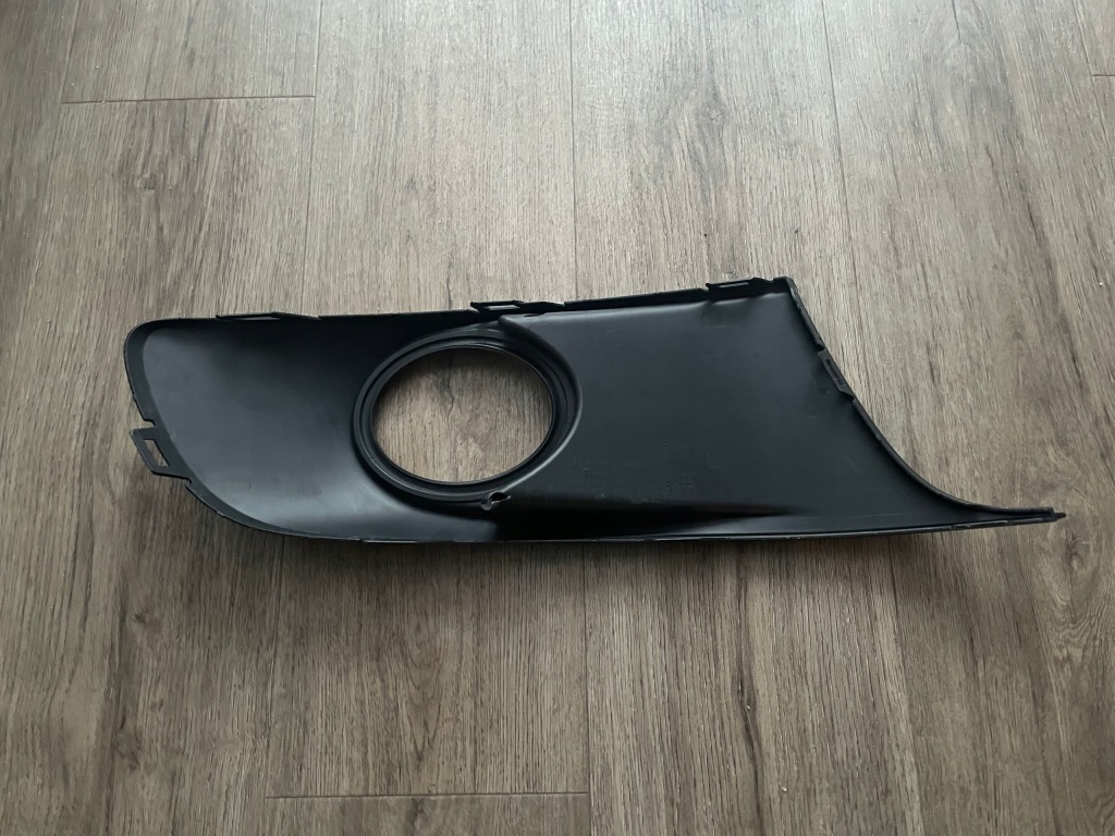 Vw caddy 3 touran рестайлинг  2011-2015 решётки бампера левый правый 1t0 оригинал Доставка