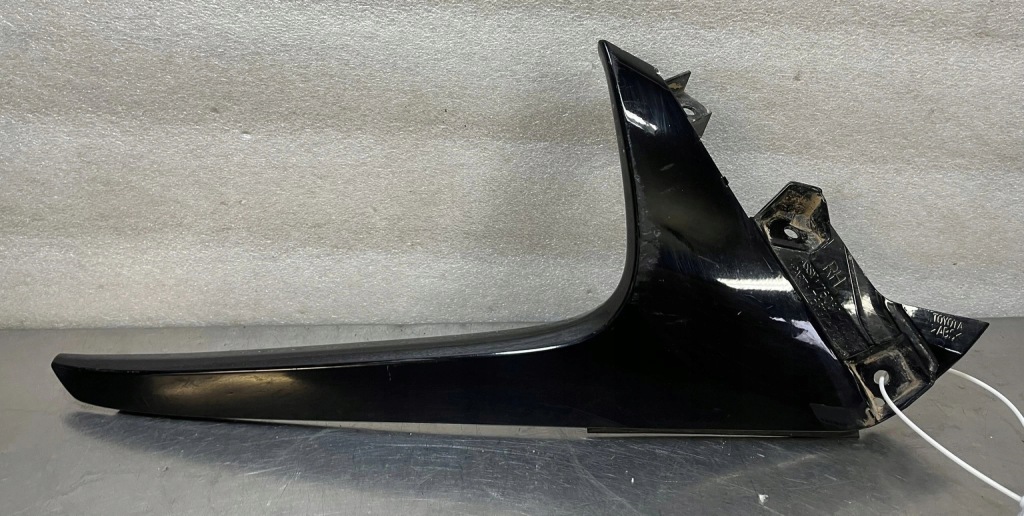 Купить Ветровик крышки багажника правый задний  задняя lexus nx i 1 76087-78010