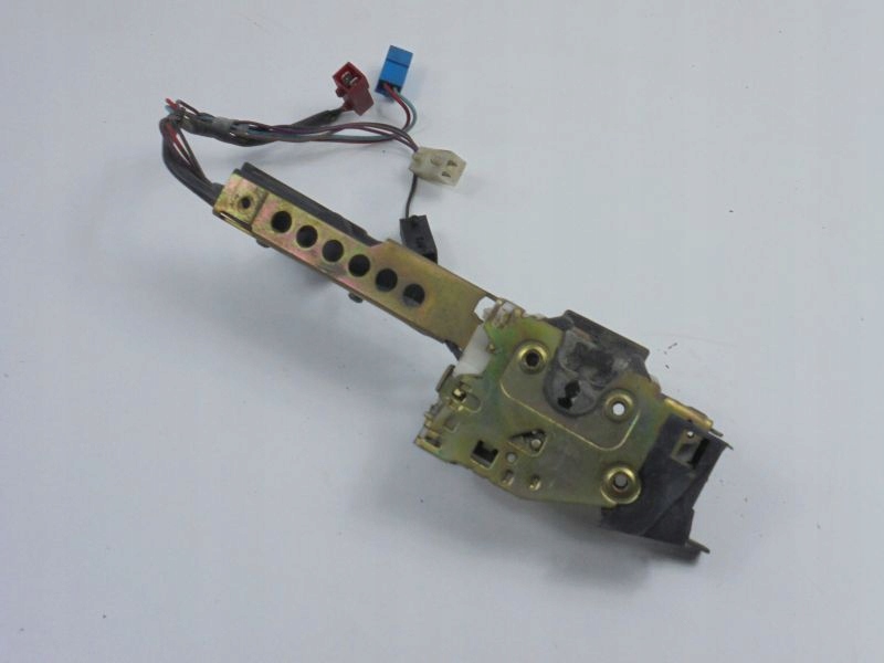 фото №1, Alfa romeo 75 замок дверь перед правый