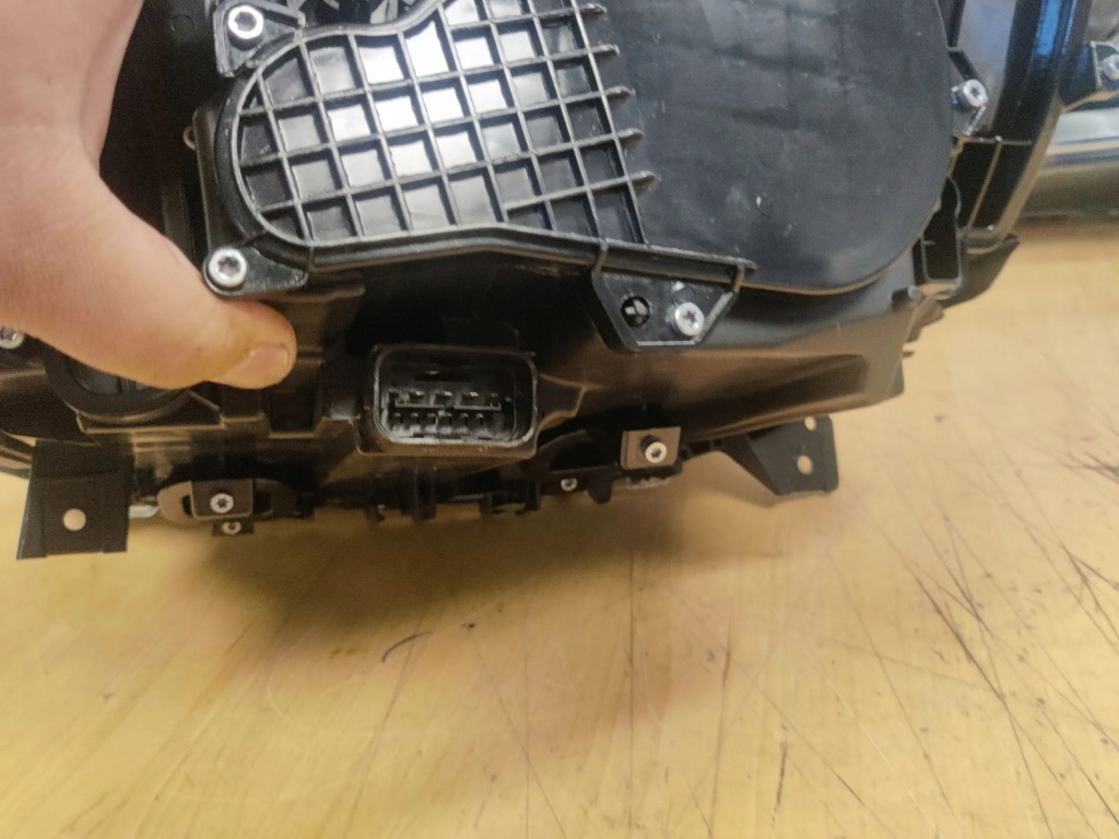 фото №9, Bmw 7 f01 f02 f03 f04 2010 лампы передние / комплект