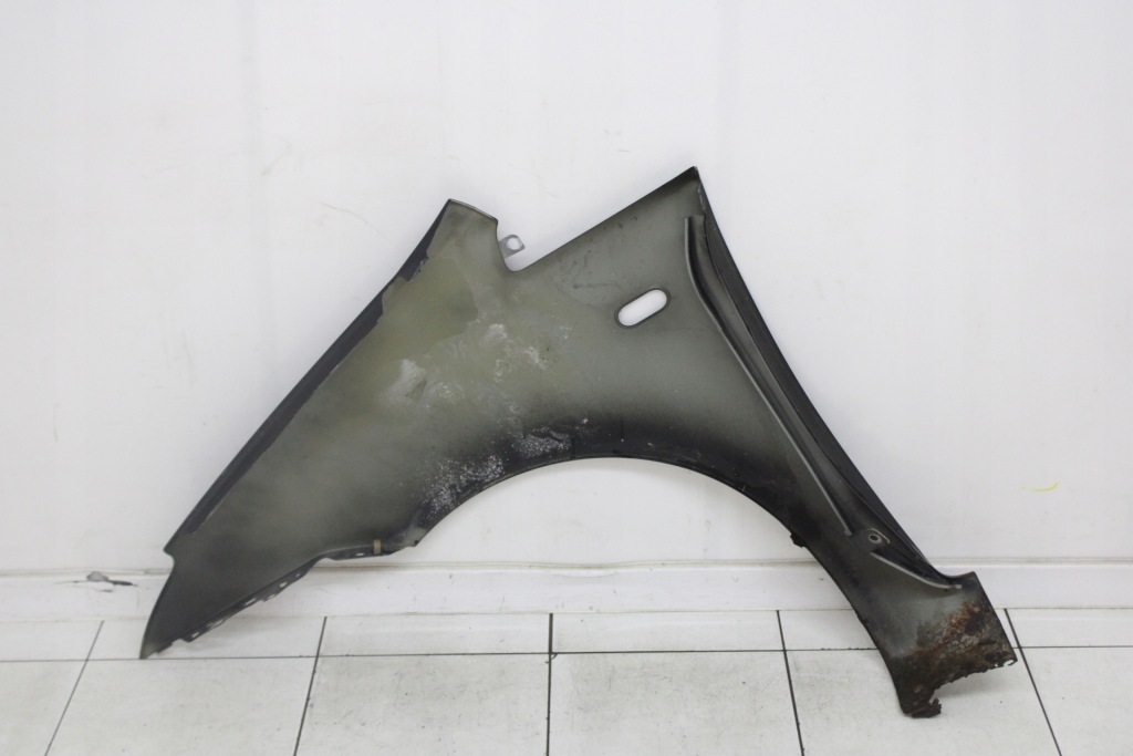Крило правий перед передній ford c-max mk1 1 2003r- f3 - код лакофарбового покриття в Україні