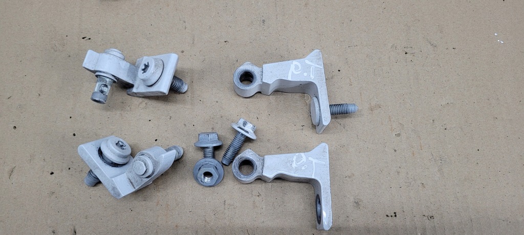 фото №1, A7 4g s7 петля петлі двері праве правий задня задні 2x ls9r