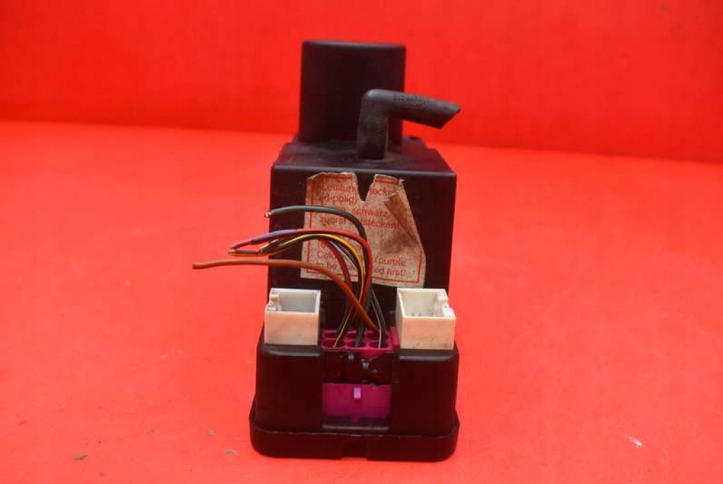 фото №8, Помпа центрального замка 4a0862257j audi a4 b5 94-99