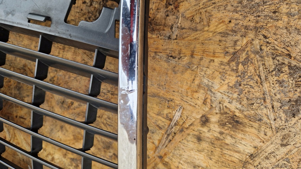 фото №8, Audi a6 c6 решётка радиатора решётка радиатора бампера перед 4f0853651