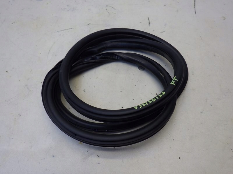 фото №1, Прокладка кузовная правый задняя cooper f55 f56 f57